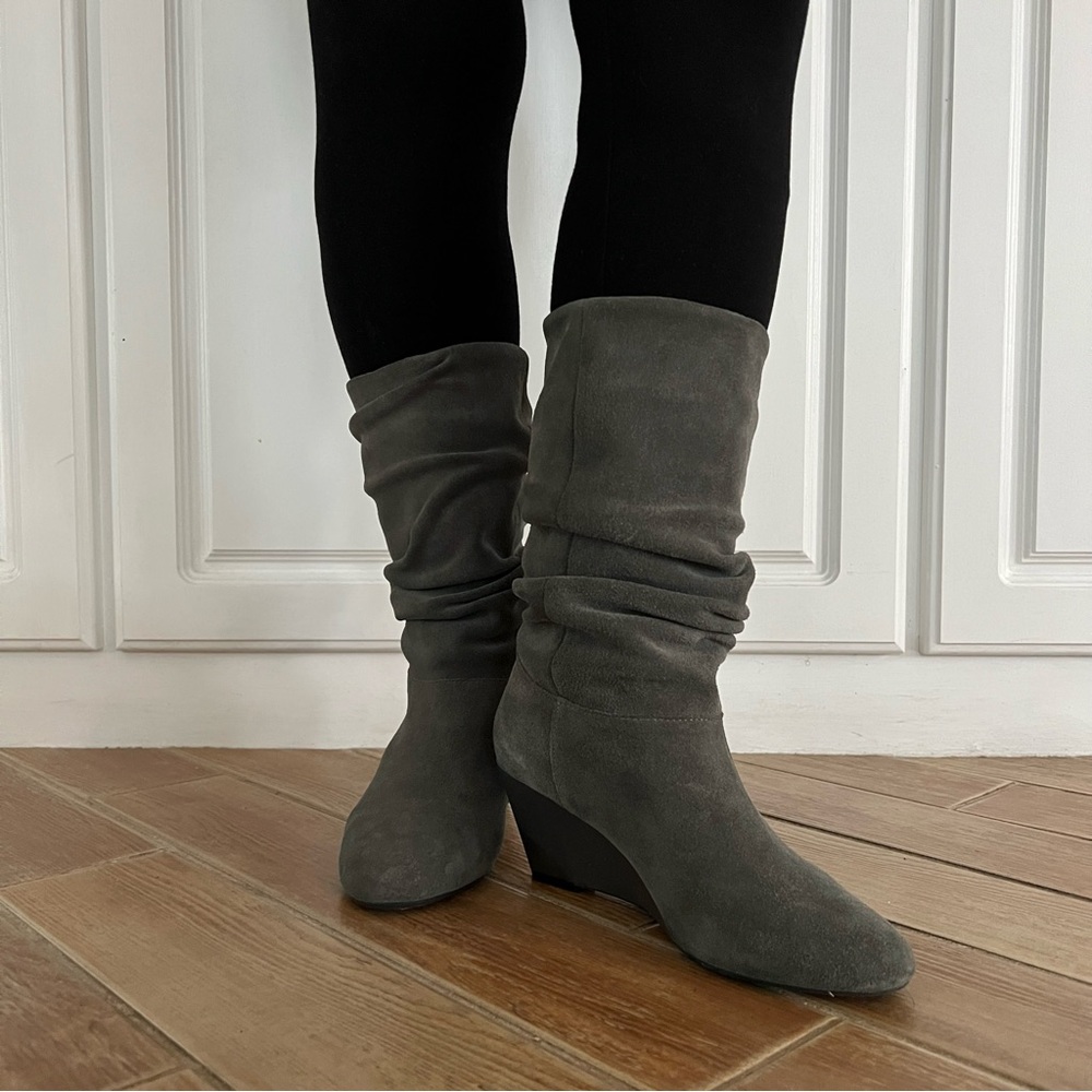 Knee High Gray Suede Slouchy Minimalist Wedge Boots 5.5